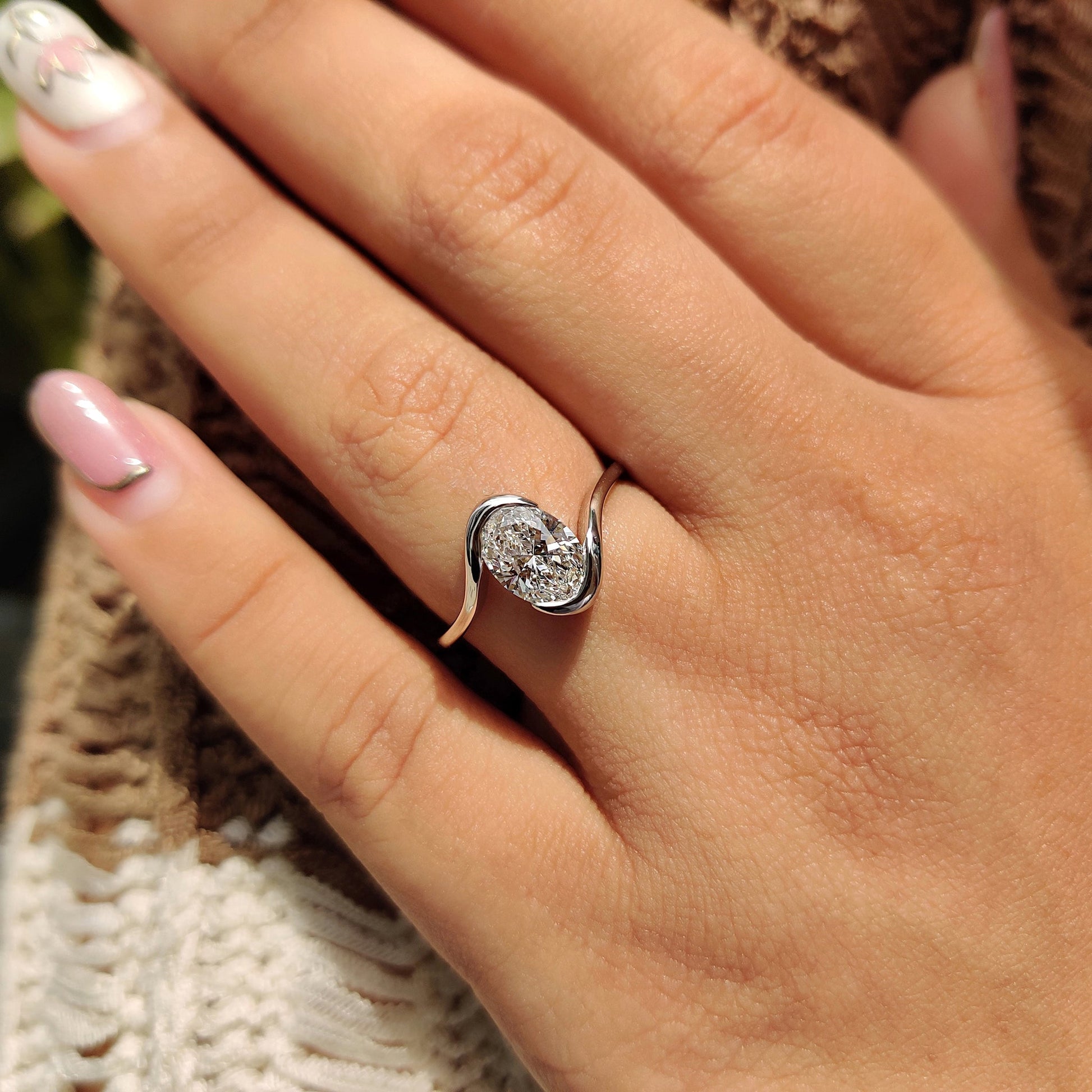 1 CT Oval Solitaire Moissanite Engagement Ring