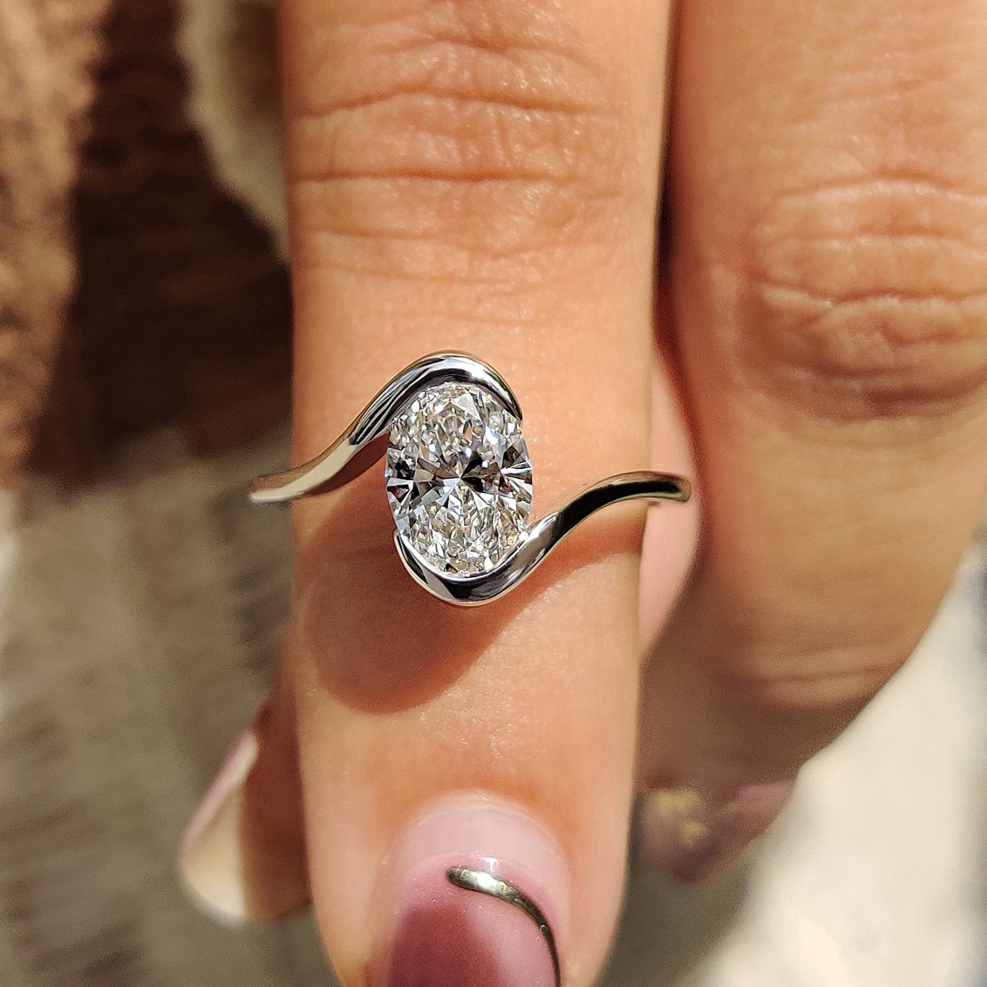 1 CT Oval Solitaire Moissanite Engagement Ring