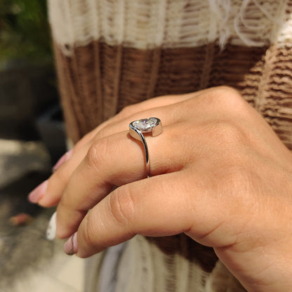 1 CT Oval Solitaire Moissanite Engagement Ring