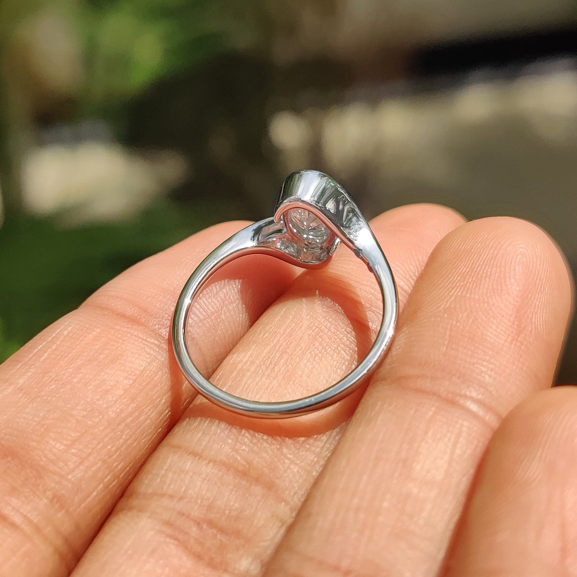 1 CT Oval Solitaire Moissanite Engagement Ring