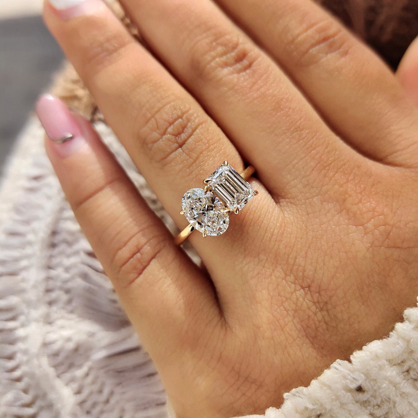 1.25 TCW Emerald & Oval Toi Et Moi Moissanite Engagement Ring