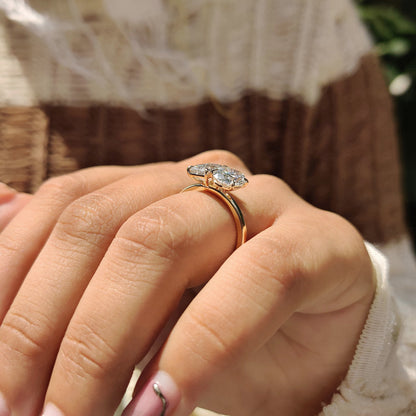 1.25 TCW Emerald & Oval Toi Et Moi Moissanite Engagement Ring