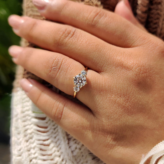 0.80 CT Round Three Stone Moissanite Engagement Ring