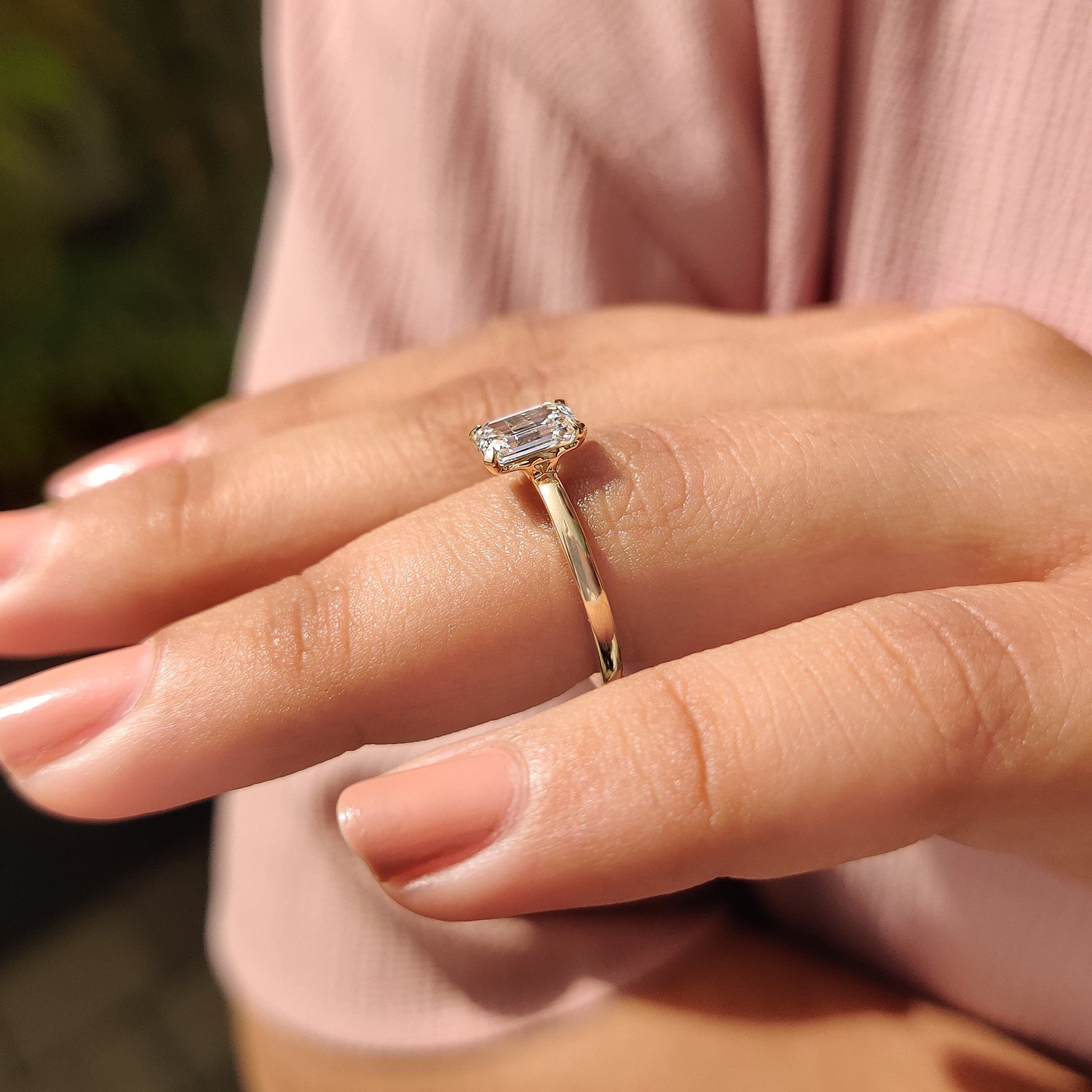 1 CT Emerald Solitaire Moissanite Engagement Ring