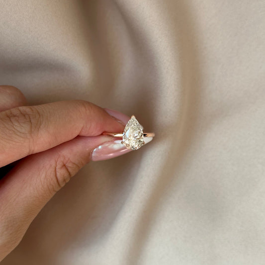 2 CT Pear Solitaire Moissanite Engagement Ring