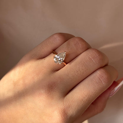 2 CT Pear Solitaire Moissanite Engagement Ring