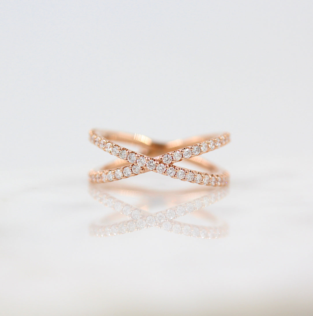 0.51 TCW Round Criss Cross Moissanite Wedding Band