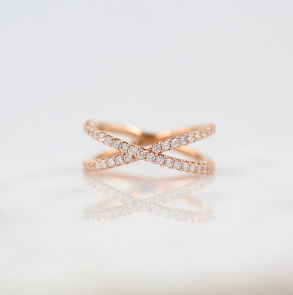 0.51 TCW Round Criss Cross Moissanite Wedding Band