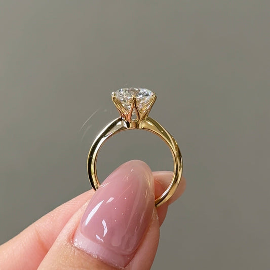 2 CT Round Solitaire Moissanite Engagement Ring