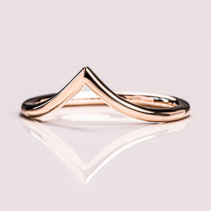 Classic Curved Wedding Band