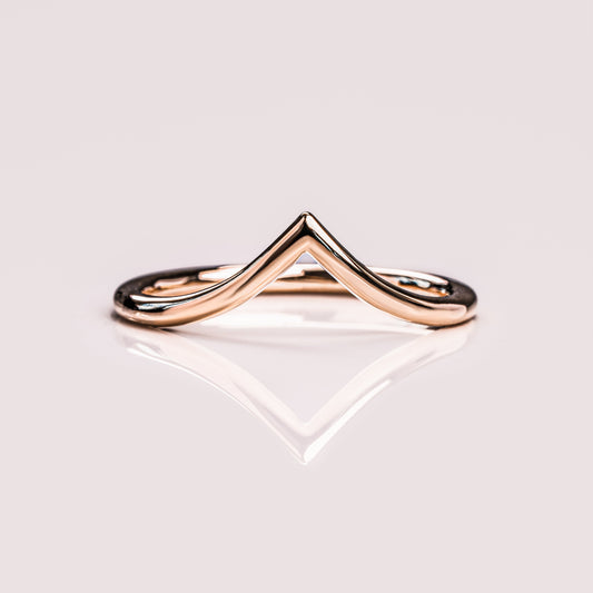 Classic Curved Wedding Band