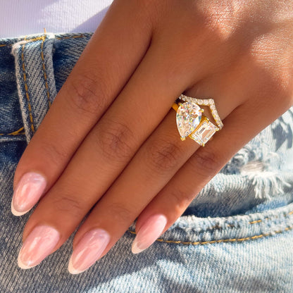 2.1 CT Emerald & Pear Toi Et Moi Moissanite Engagement Ring