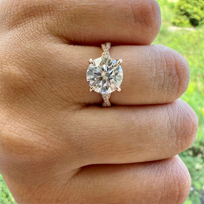 4.11 CT Round Twisted Pave Moissanite Engagement Ring