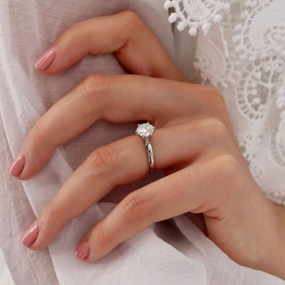 1.5 CT Round Solitaire Moissanite Engagement Ring