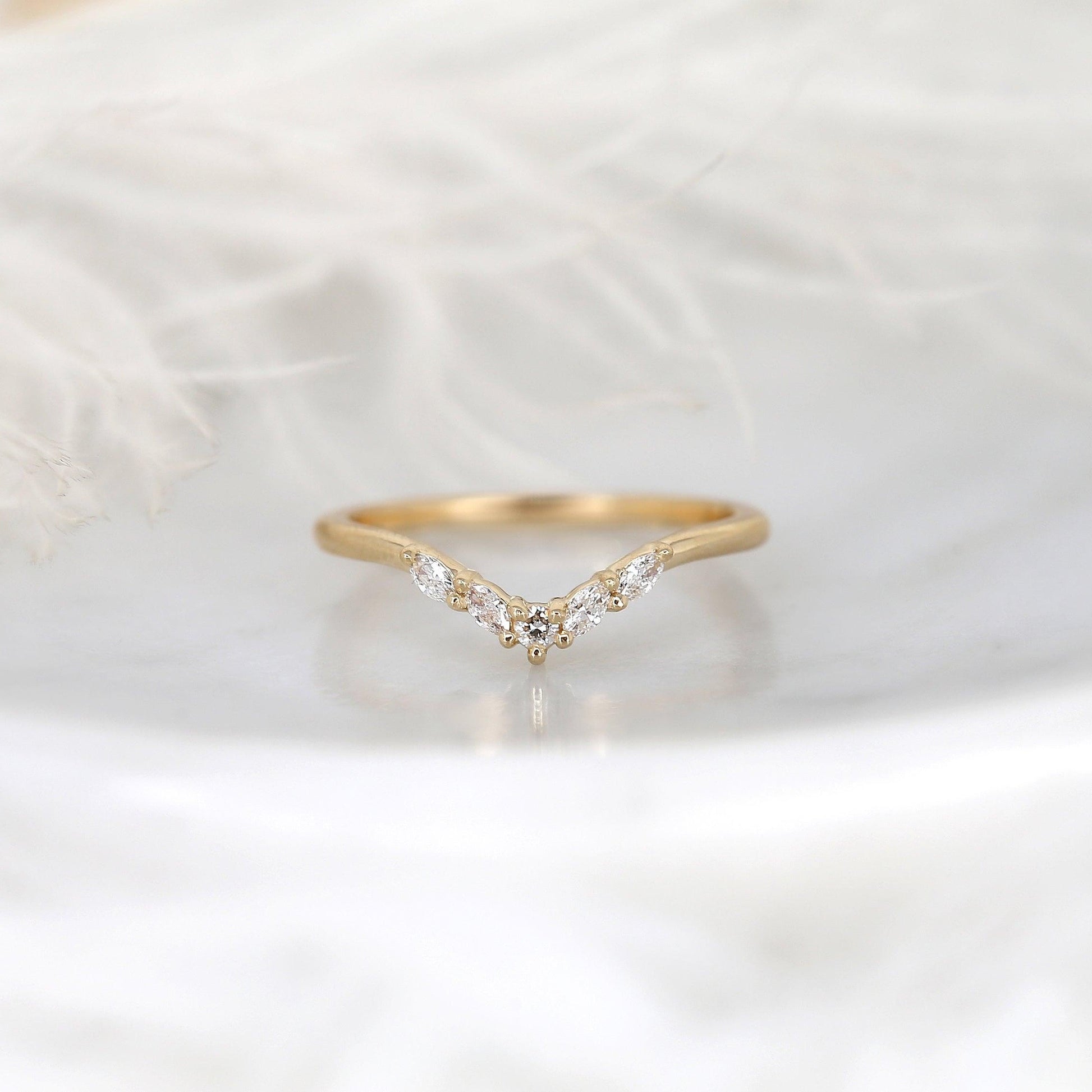 0.15 TCW Marquise & Round Curved Moissanite Wedding Band