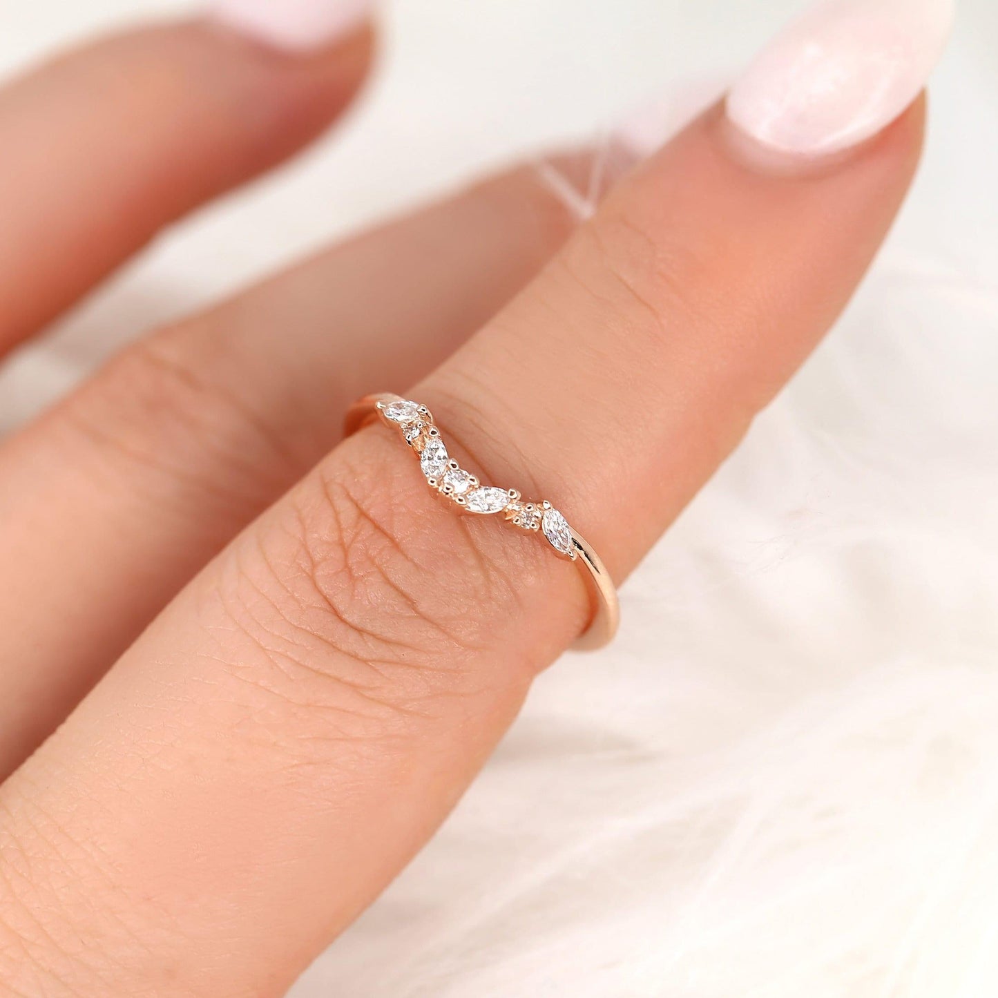 0.15 TCW Marquise & Round Curved Moissanite Wedding Band