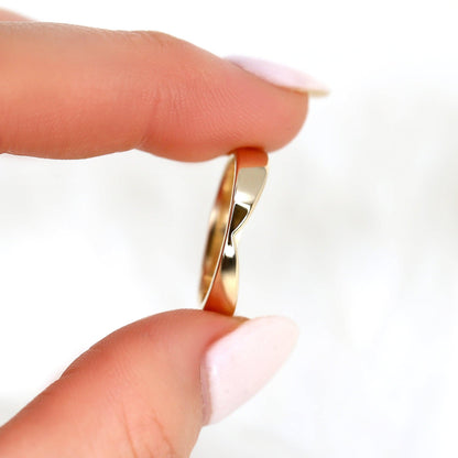 Classic Curved Wedding Band