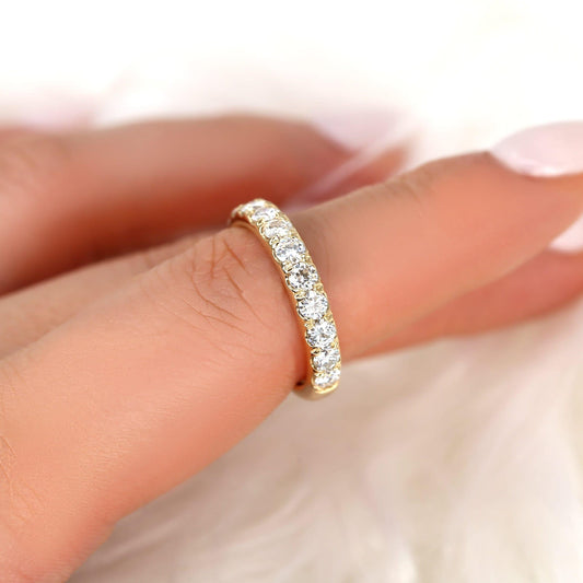 1.17 TCW Oval Half Eternity Moissanite Wedding Band