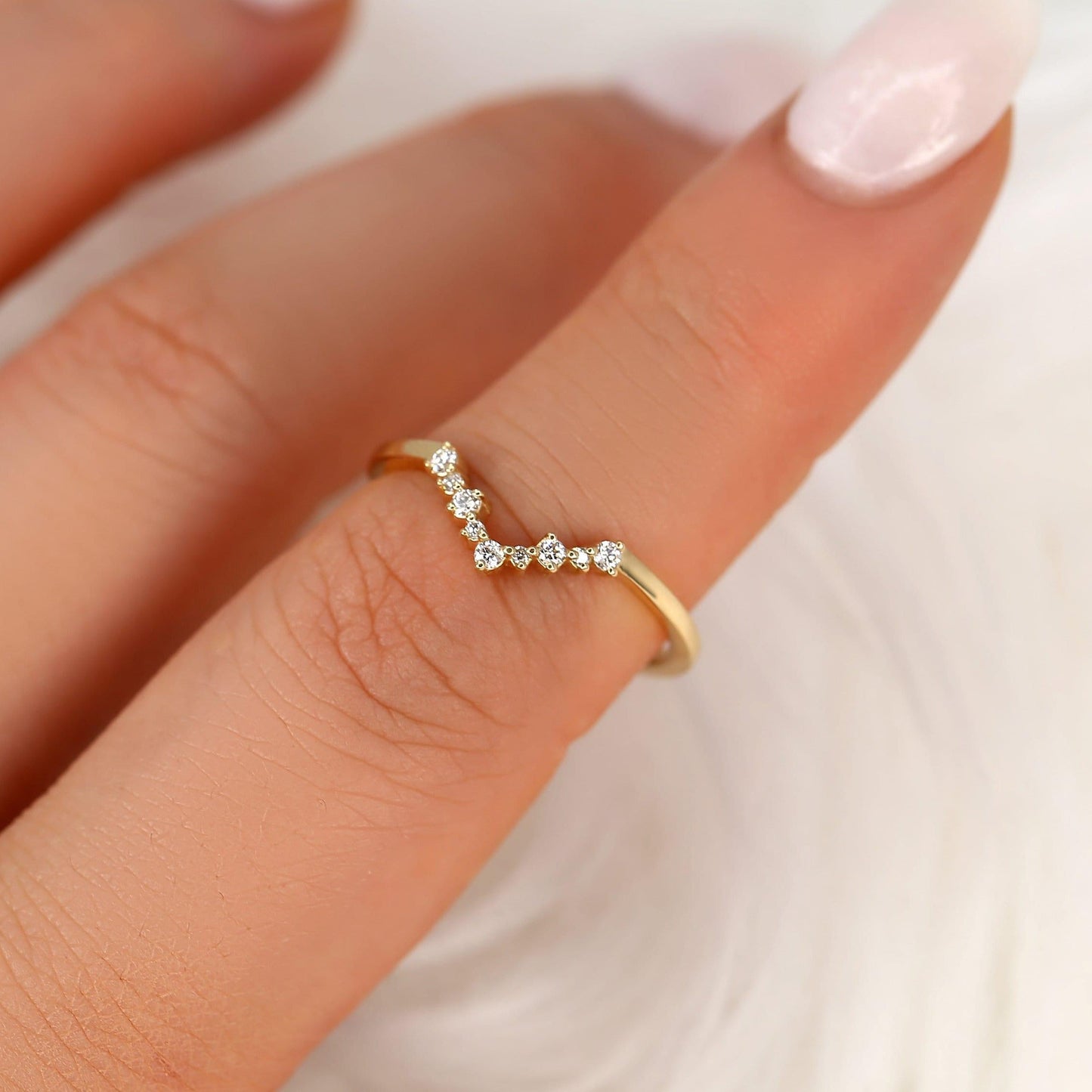 0.10 TCW Round Curved Moissanite Wedding Band