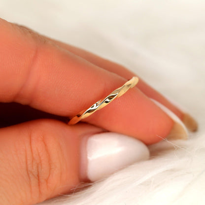 Classic Wedding Band
