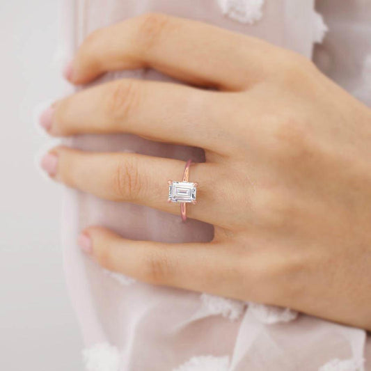 1.01 CT Emerald Solitaire Moissanite Engagement Ring