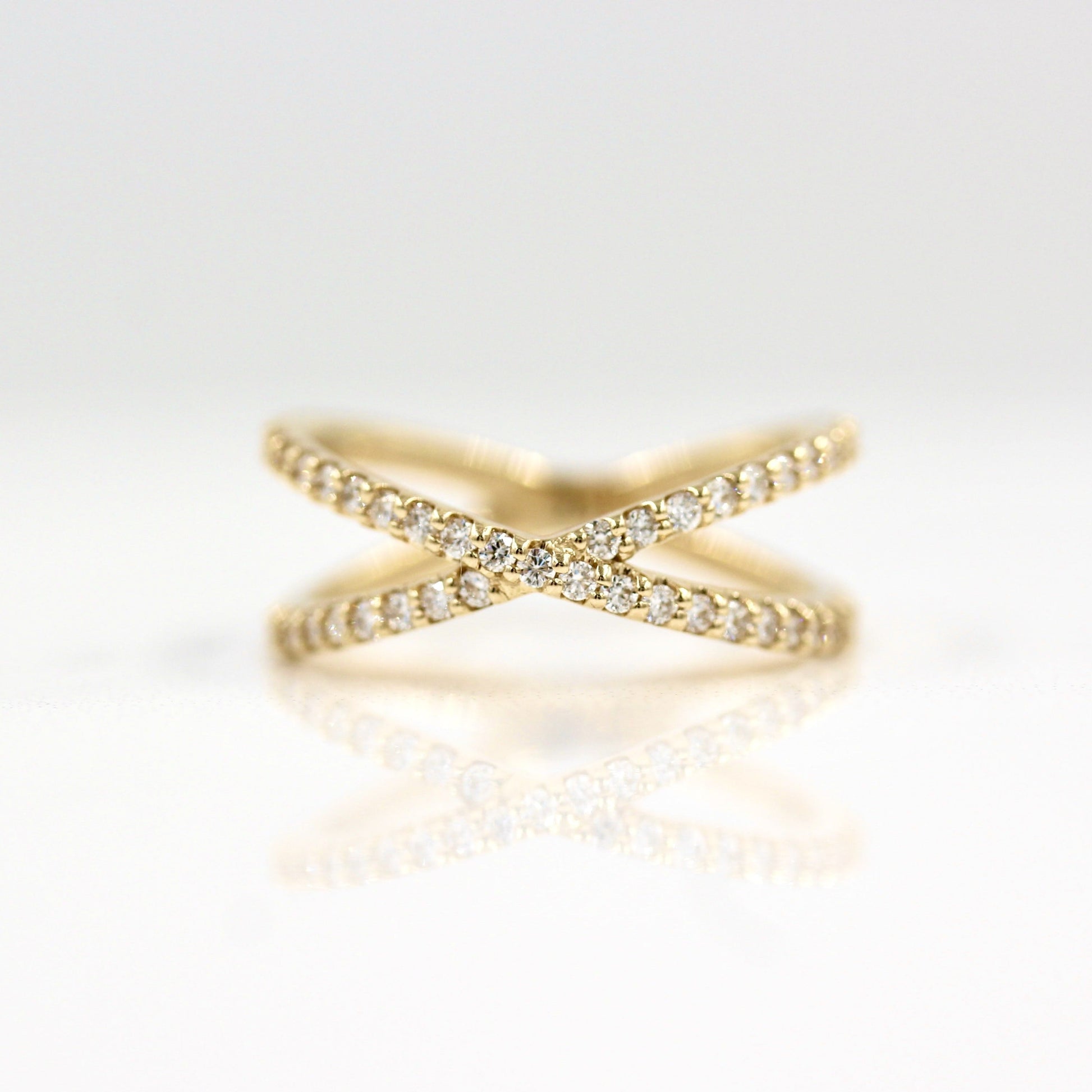 0.51 TCW Round Criss Cross Moissanite Wedding Band