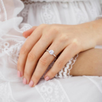 1.2 CT Round Solitaire Moissanite Engagement Ring