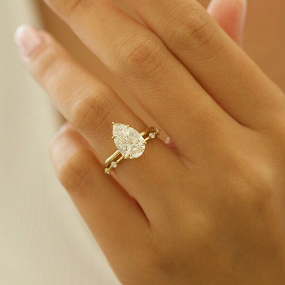 3.1 CT Pear Hidden Halo Moissanite Engagement Ring