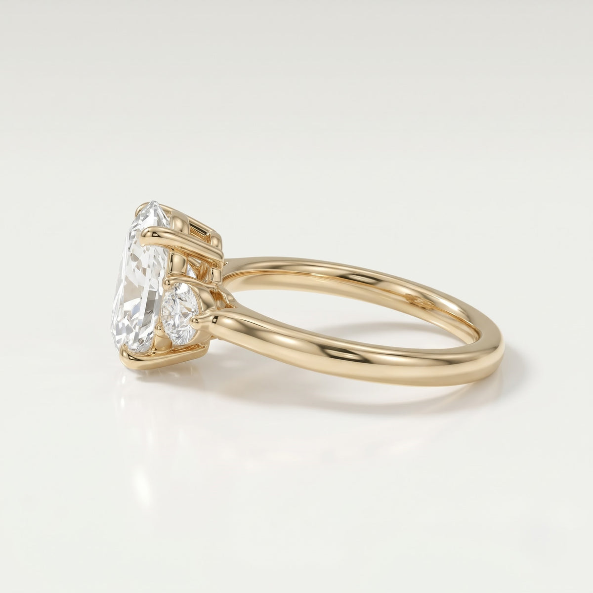 2 CT Oval Three Stone Moissanite Engagement Ring