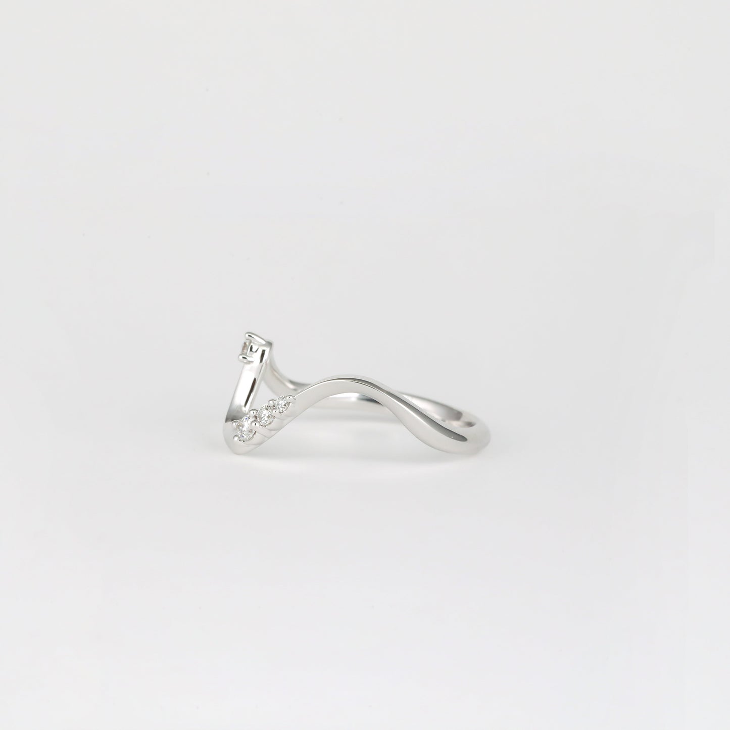 0.11 TCW Round Curved Moissanite Wedding Band
