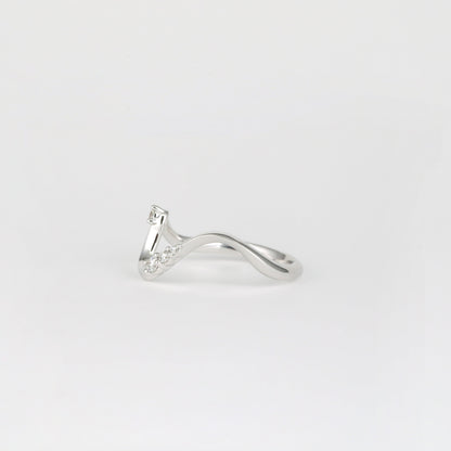 0.11 TCW Round Curved Moissanite Wedding Band