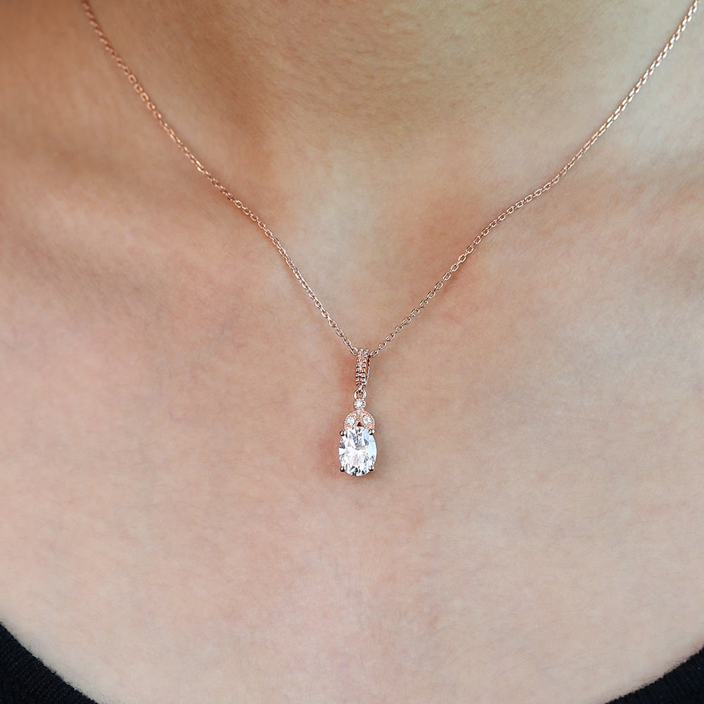 1.8 TCW Oval Moissanite Moissanite Cluster Necklace