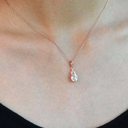1.8 TCW Oval Moissanite Moissanite Cluster Necklace