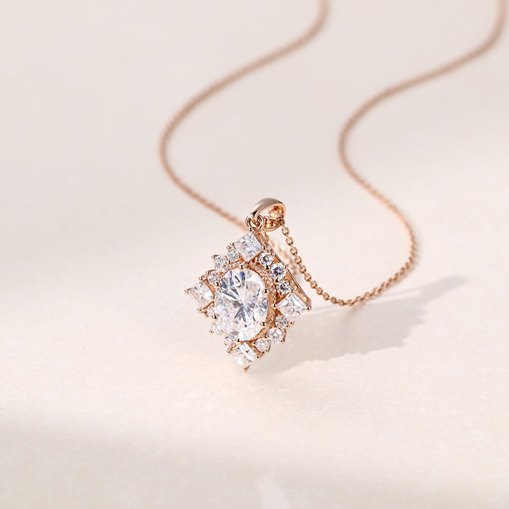 1.60 TCW Oval Moissanite Halo Necklace