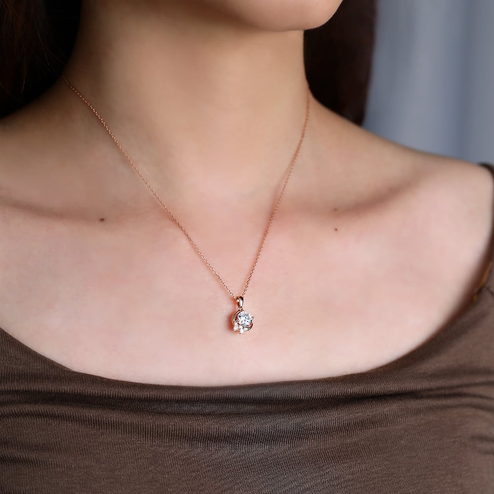 1.7 TCW Round Moissanite Shooting Star Pendant Necklace