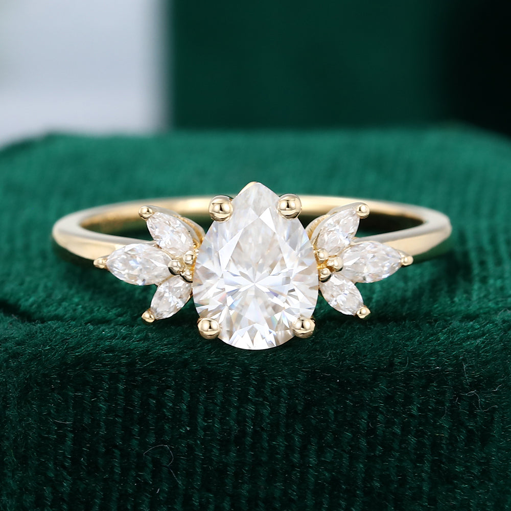 1 CT Pear Cluster Moissanite Engagement Ring
