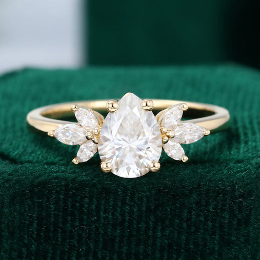 1 CT Pear Cluster Moissanite Engagement Ring