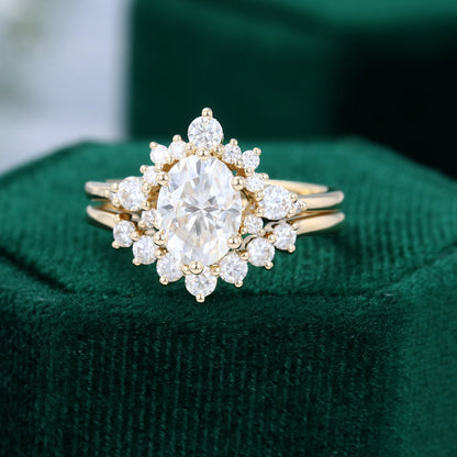1.33 CT Oval Cluster Moissanite Bridal Set