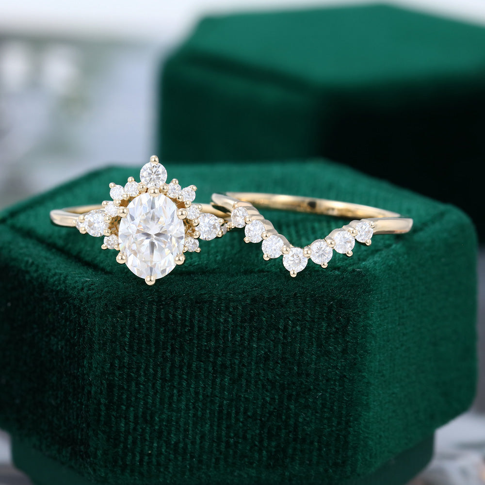 1.33 CT Oval Cluster Moissanite Bridal Set