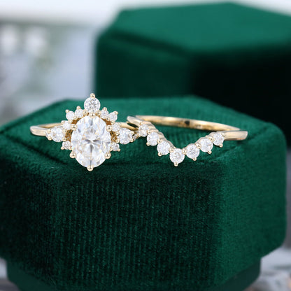 1.33 CT Oval Cluster Moissanite Bridal Set