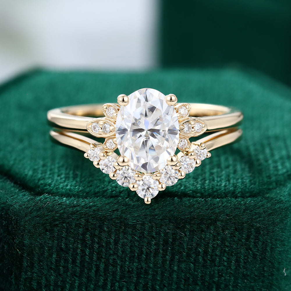 1.33 CT Oval Cluster Moissanite Bridal Set