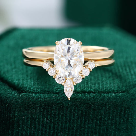 1.33 CT Oval Solitaire Moissanite Bridal Set