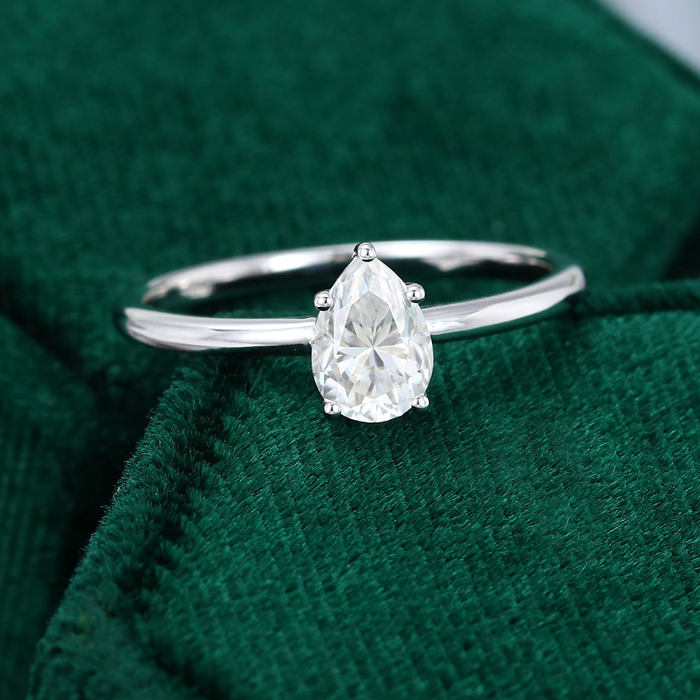 1 CT Pear Solitaire Moissanite Engagement Ring