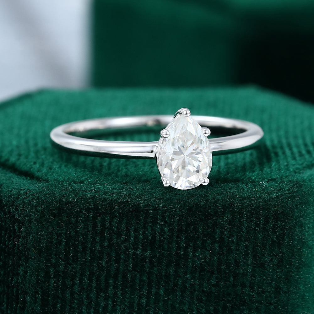 1 CT Pear Solitaire Moissanite Engagement Ring