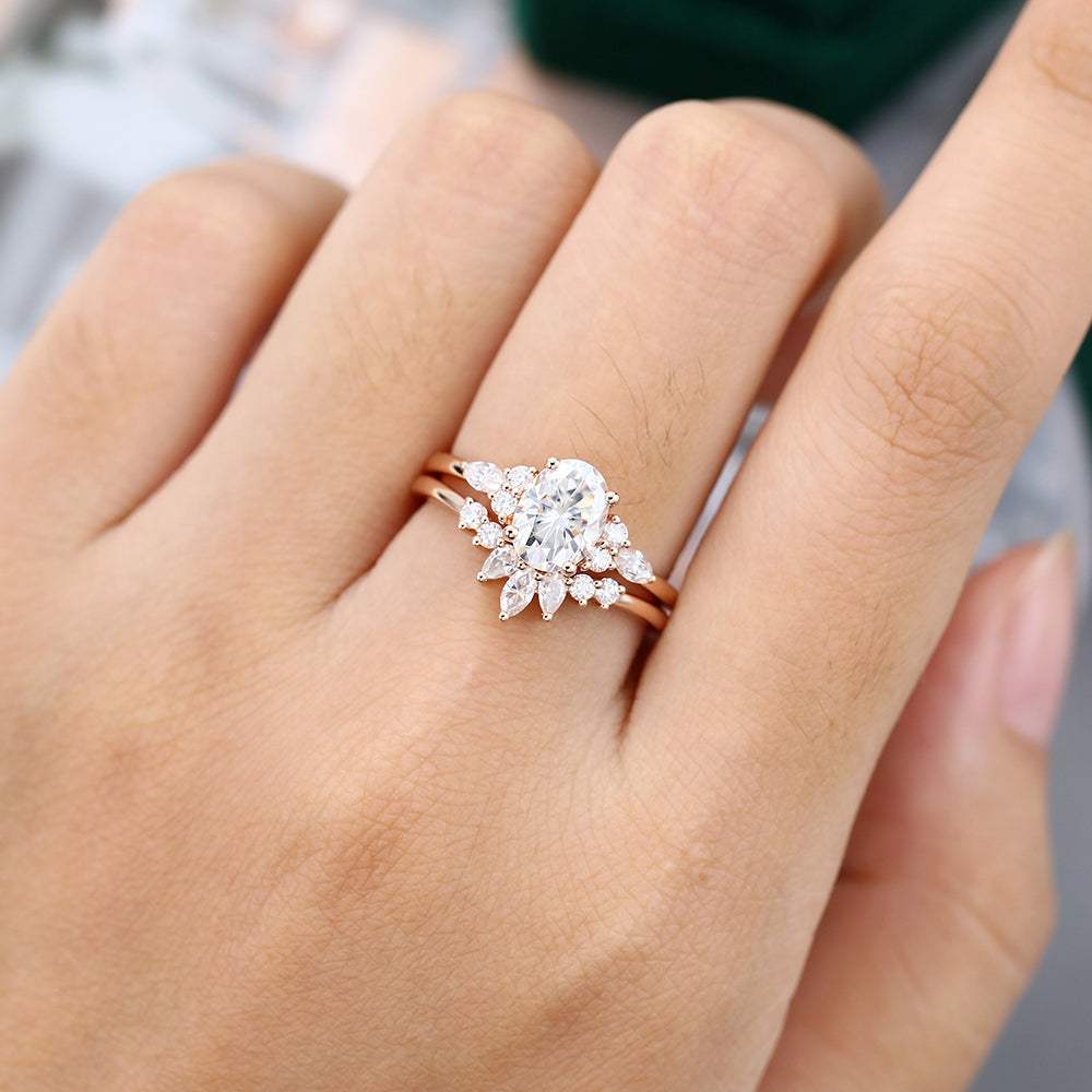 1.33 CT Oval Cluster Moissanite Bridal Set
