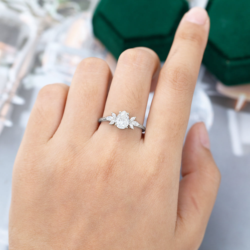 1 CT Pear Cluster Moissanite Engagement Ring