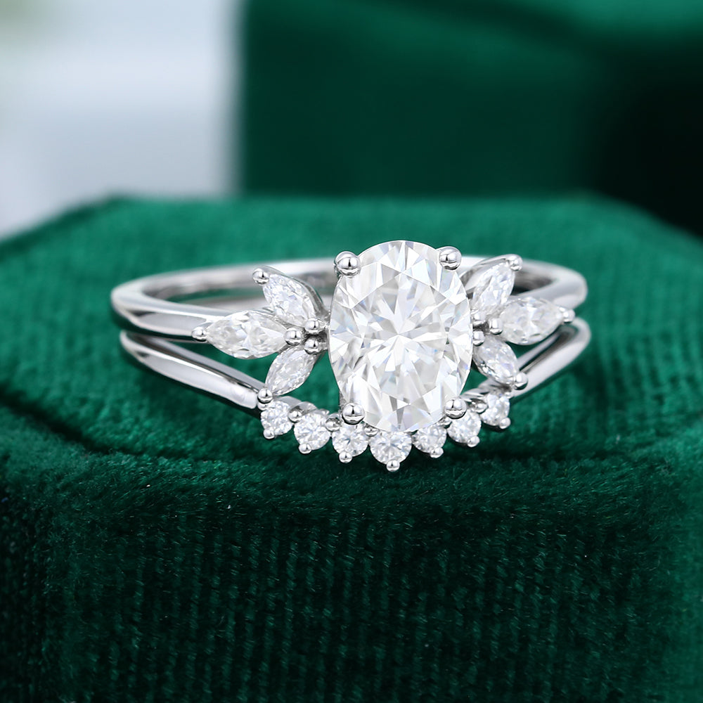1.33 CT Oval Cluster Moissanite Bridal Set