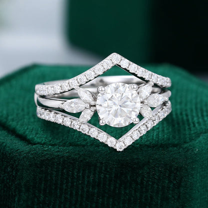 0.88 CT Round Cluster Moissanite Bridal Set