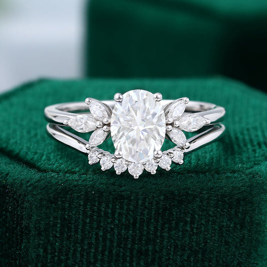 1.33 CT Oval Cluster Moissanite Bridal Set