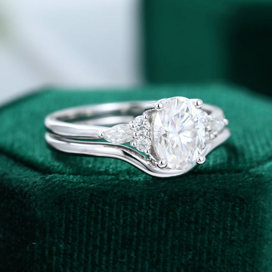 1.33 CT Oval Cluster Moissanite Bridal Set